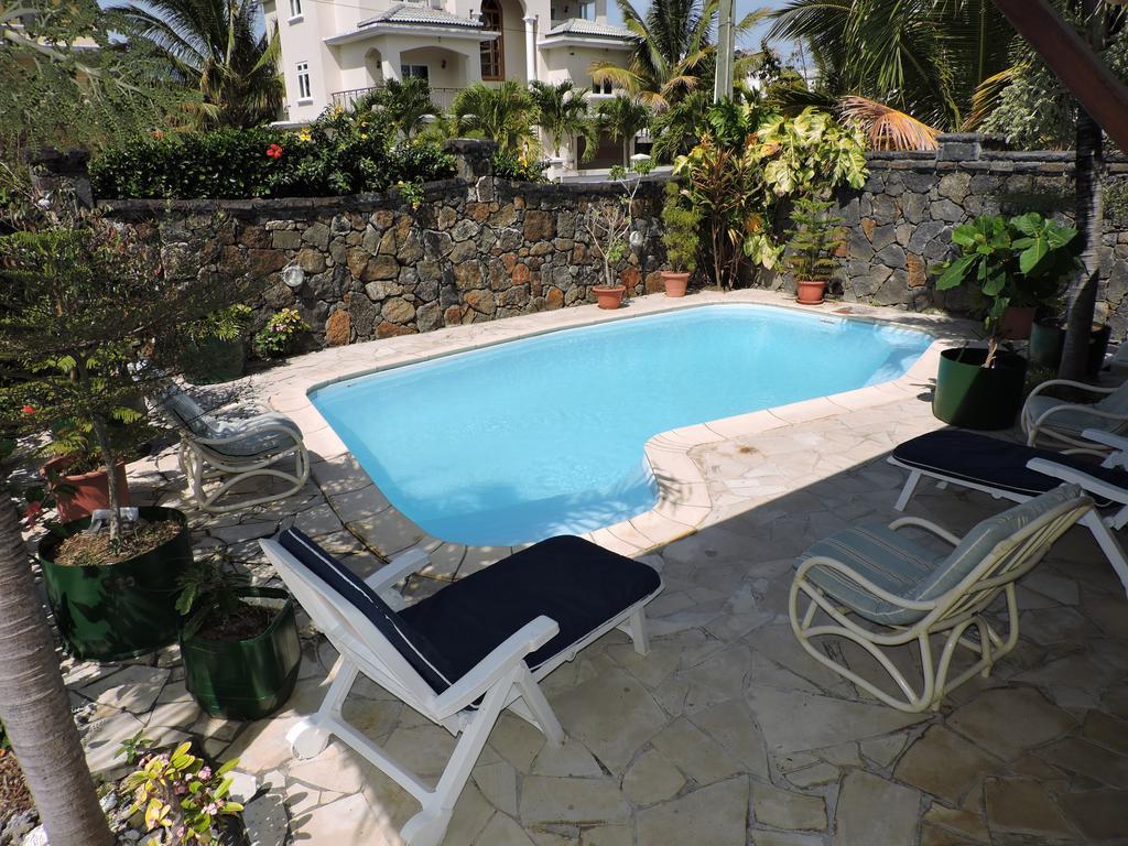 Villa Hibiscus Blue Bay Exteriör bild