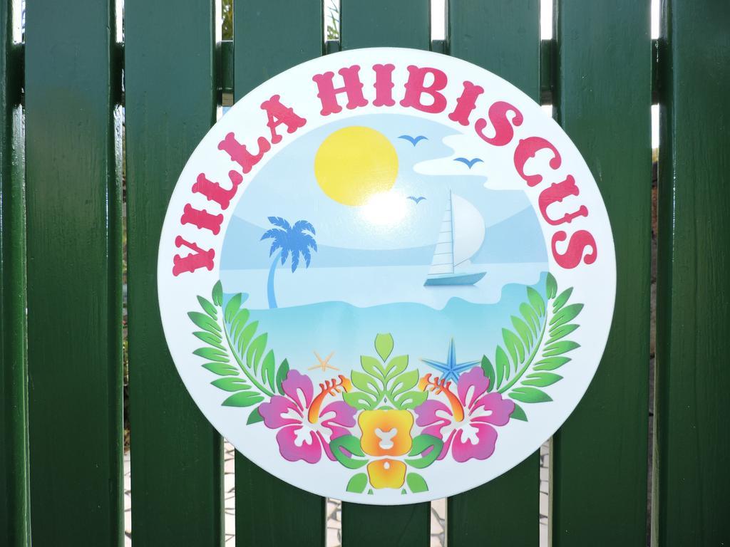 Villa Hibiscus Blue Bay Exteriör bild