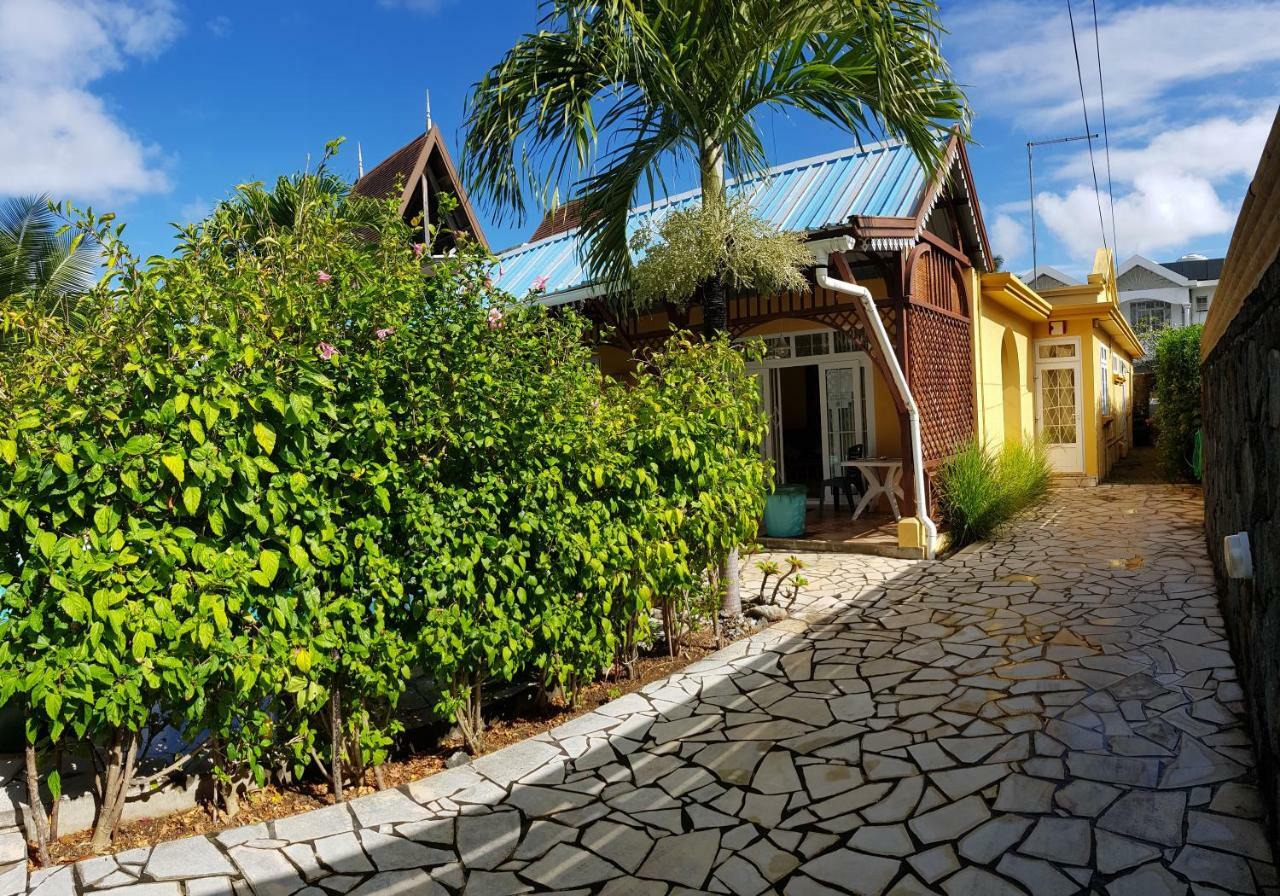Villa Hibiscus Blue Bay Exteriör bild